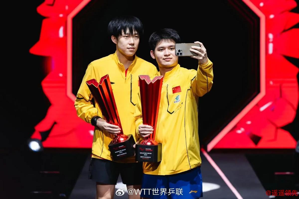 新加坡大满贯国乒迎开门红 王曼昱险胜樊振东3-0